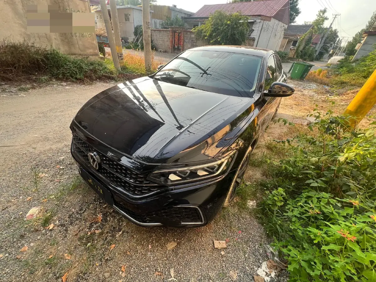 2021 Volkswagen Passat 2.0T 186HP L4 7DCT