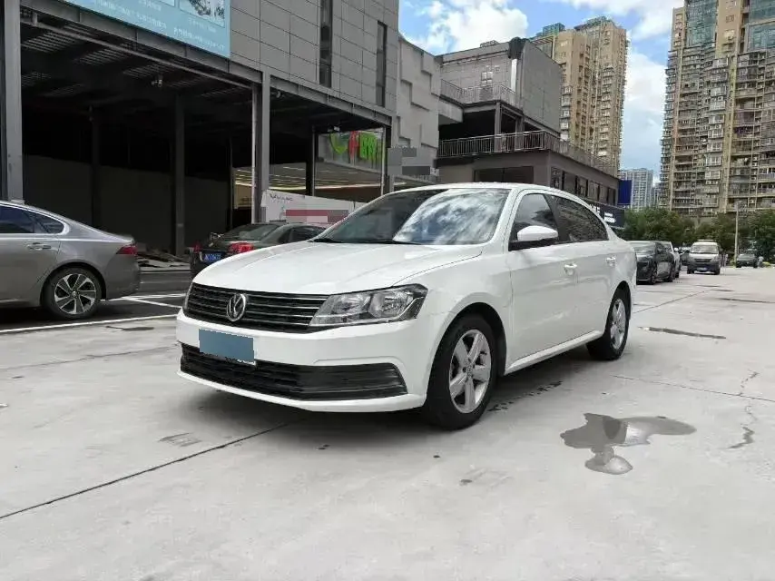 2017 Volkswagen Lavida 1.6L 110HP L4 6AT