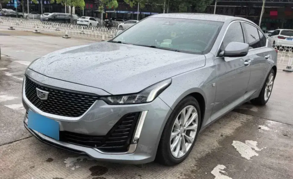 2023 Cadillac CT5 2.0T 237HP L4 10AT