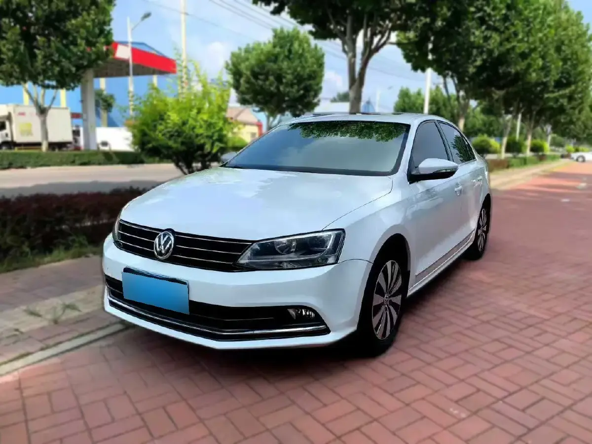 2017 Volkswagen Sagitar 1.6L 110HP L4 6AT