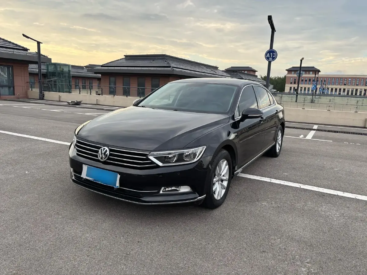 2017 Volkswagen Magotan 1.8T 180HP L4 7DCT