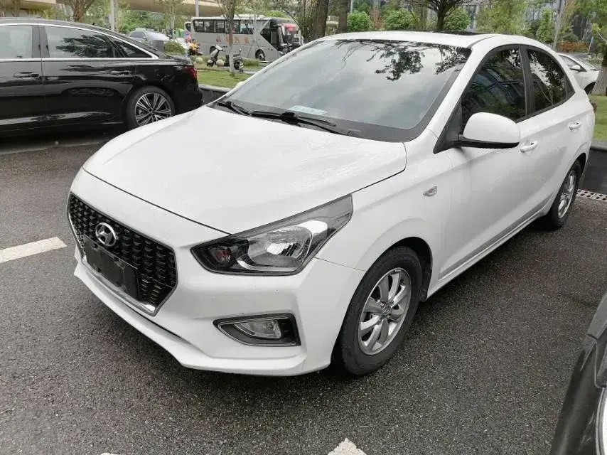 2017 Hyundai Reina 1.4L 95HP L4 4AT