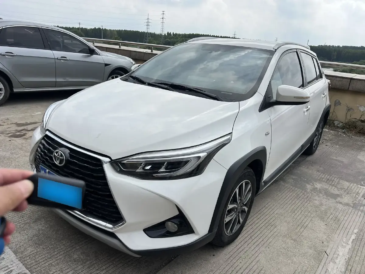 2021 Toyota Yaris L 1.5L 112HP L4 CVT