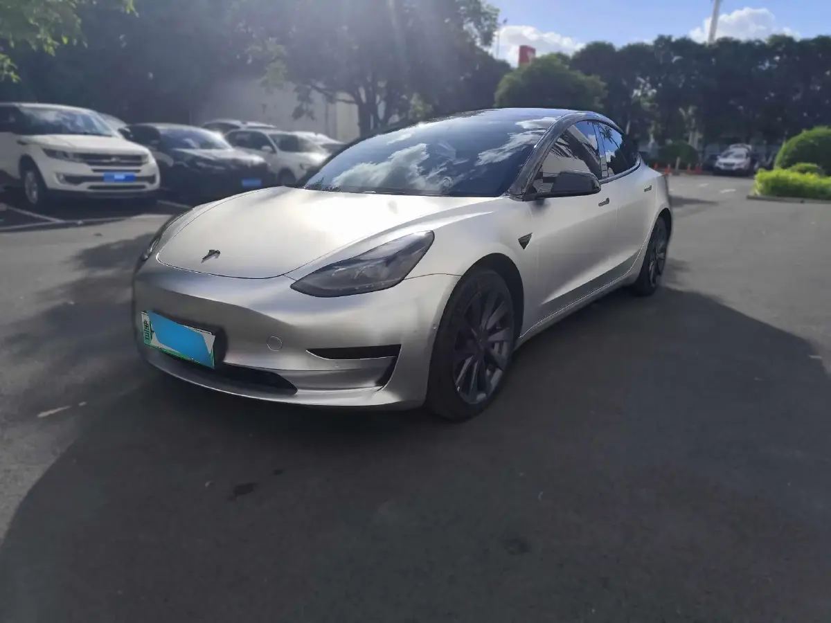 2022 Tesla Model 3 BEV 60KWH