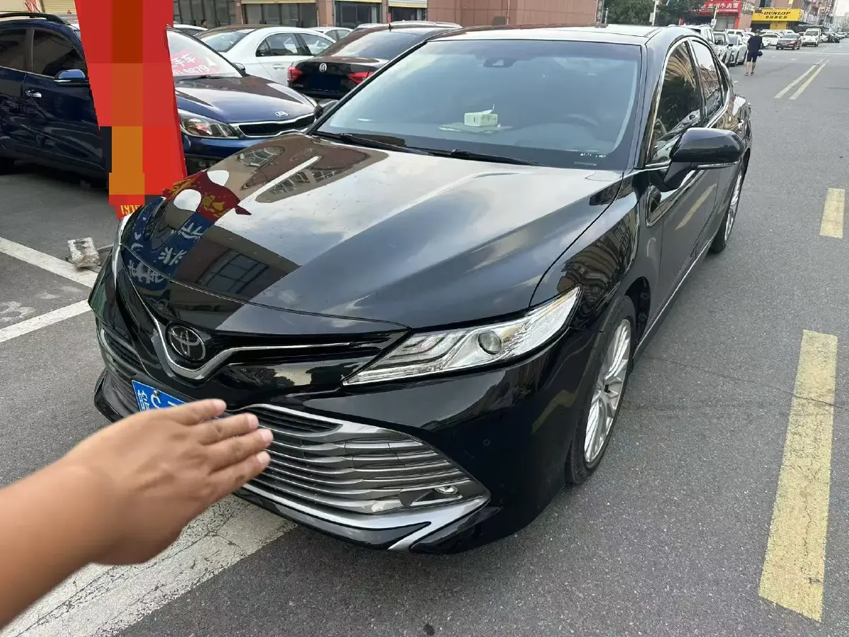2019 Toyota Camry 2.5L 209HP L4 8AT