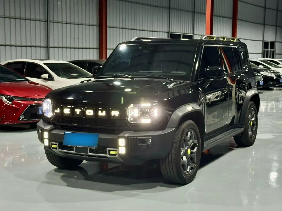 2023 Jetour Traveller 2.0T 254HP L4 7DCT