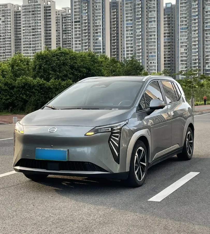 2024 Aion Y BEV 61.7KWH