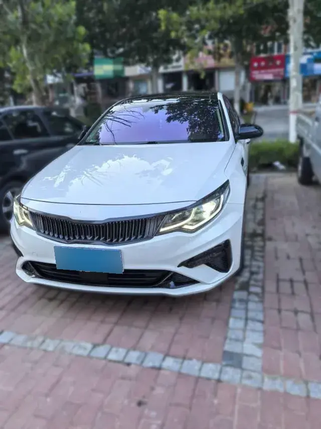 2019 Kia K5 2.0L 161HP L4 6AT