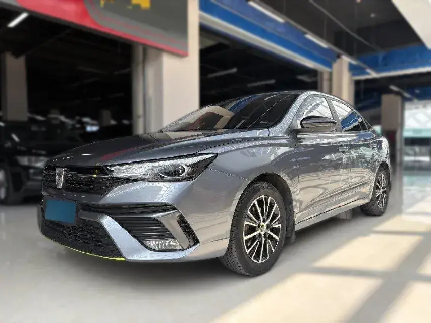 2021 Roewe i5 1.5L 120HP L4 CVT
