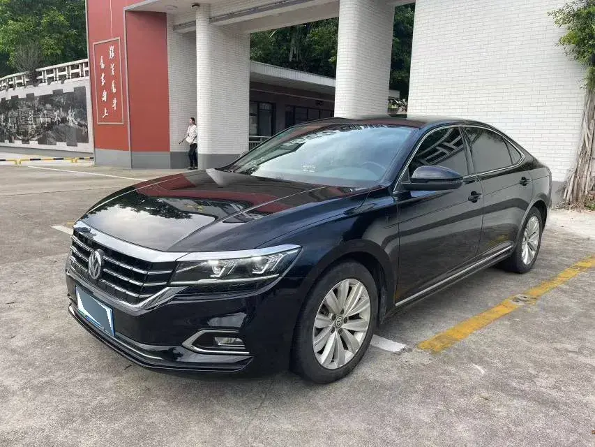 2020 Volkswagen Passat 2.0T 186HP L4 7DCT
