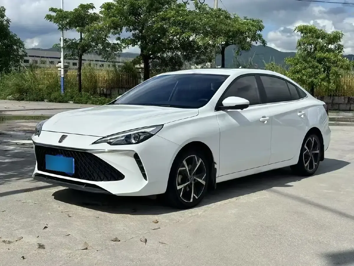 2023 Roewe i5 1.5L 129HP L4 CVT