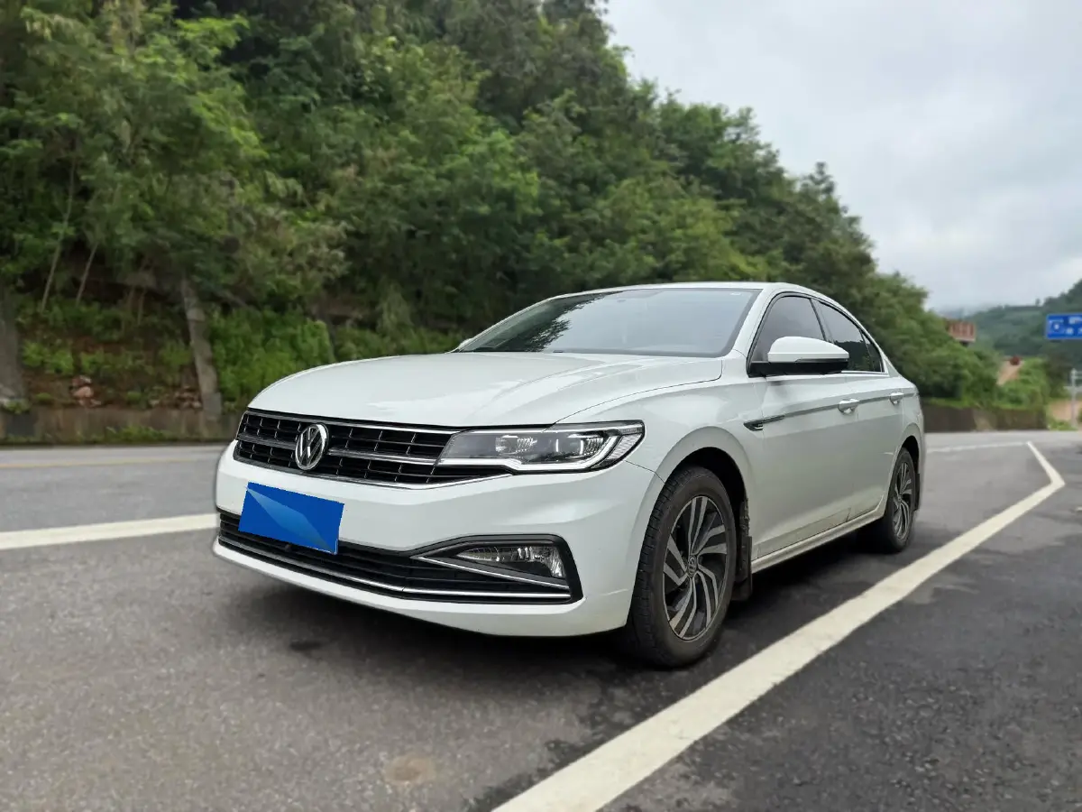 2019 Volkswagen Bora 1.5L 113HP L4 6AT
