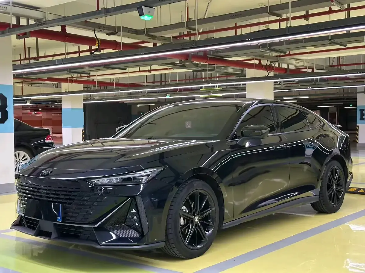 2022 ChangAn UNI-V 1.5T 188HP L4 7DCT