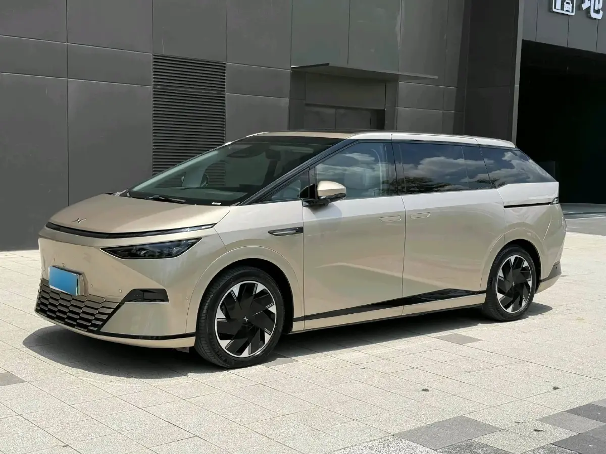 2024 Xpeng X9 BEV 101.5KWH
