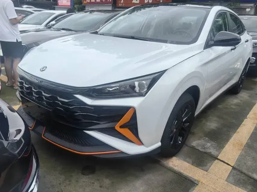 2023 DongFeng Aeolus YiXuan 1.5L 125HP L4 6DCT