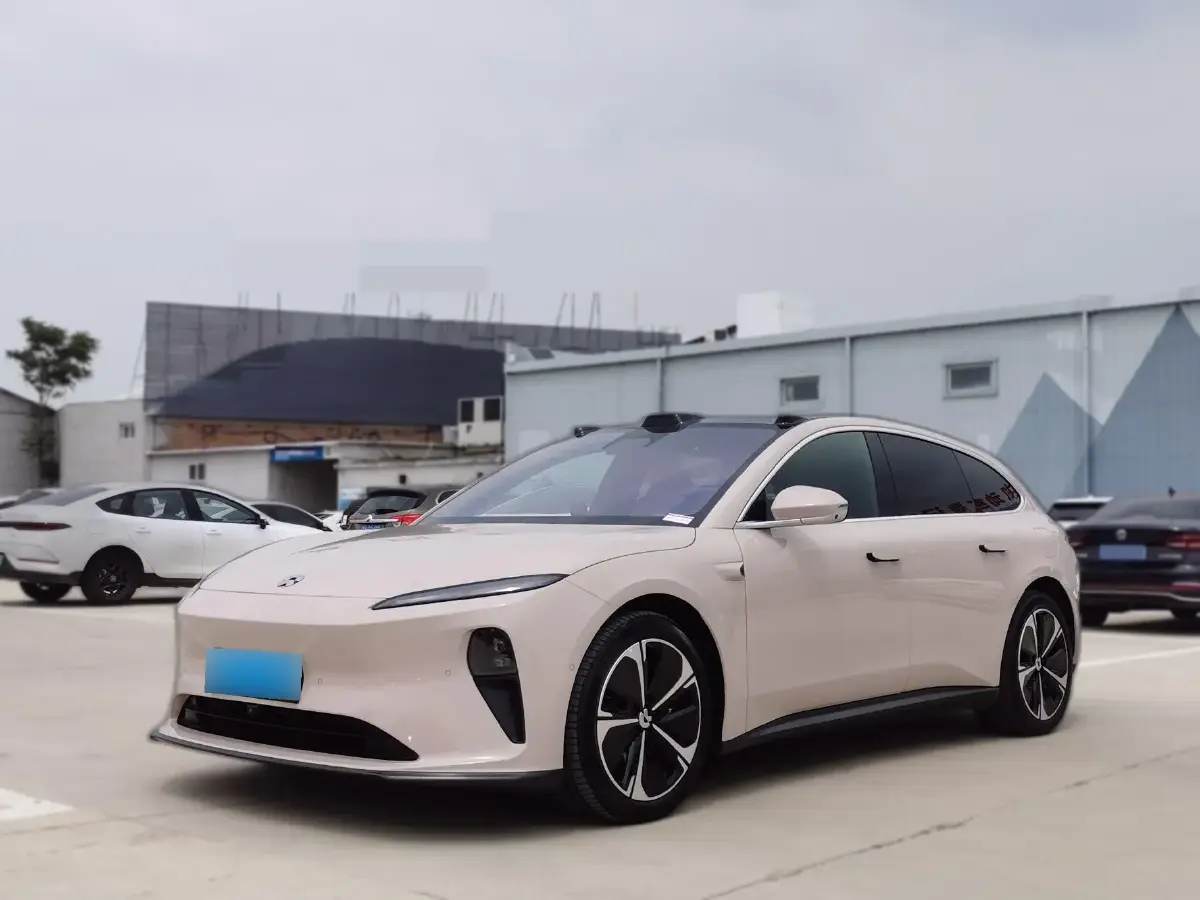 2024 NIO ET5T BEV 75KWH