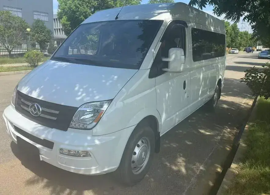 2023 MAXUS XinTu V80 2.0T 127HP L4 6MT