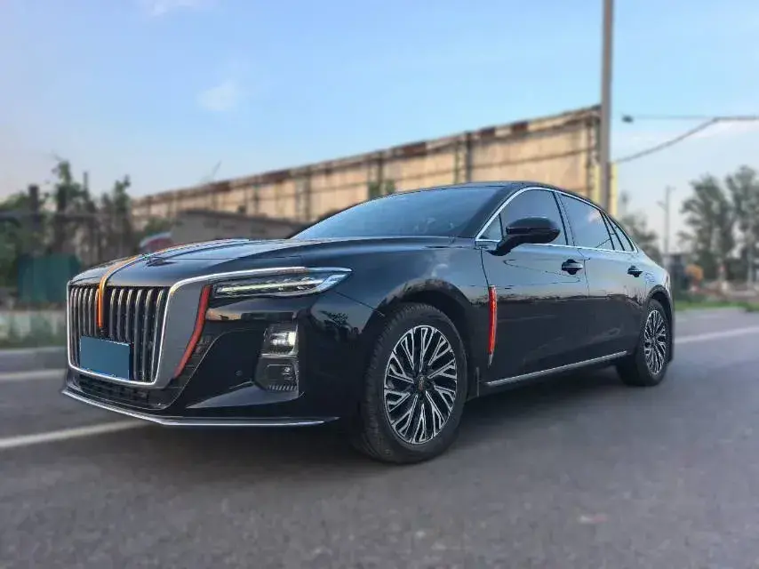 2023 HongQi H5 2.0T 224HP L4 8AT