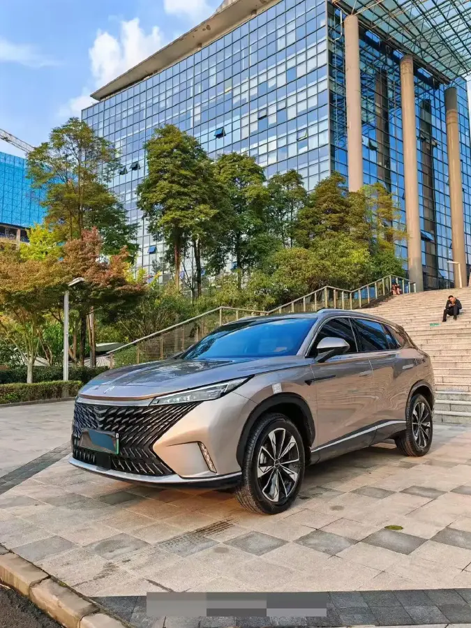 2023 Roewe RX5 1.5T 188HP L4 AMT PHEV 12.3KWH