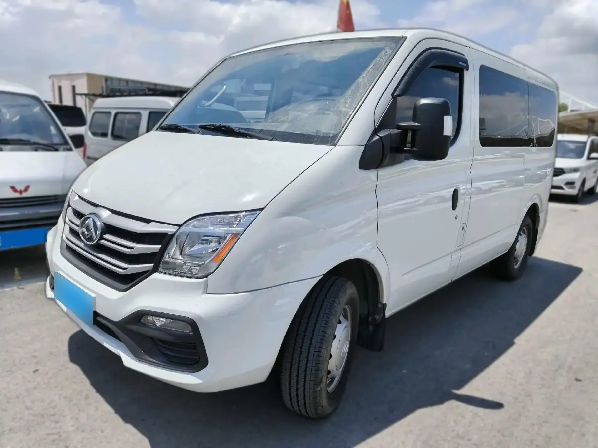 2024 MAXUS XinTu V80 2.0T 126HP L4 6MT