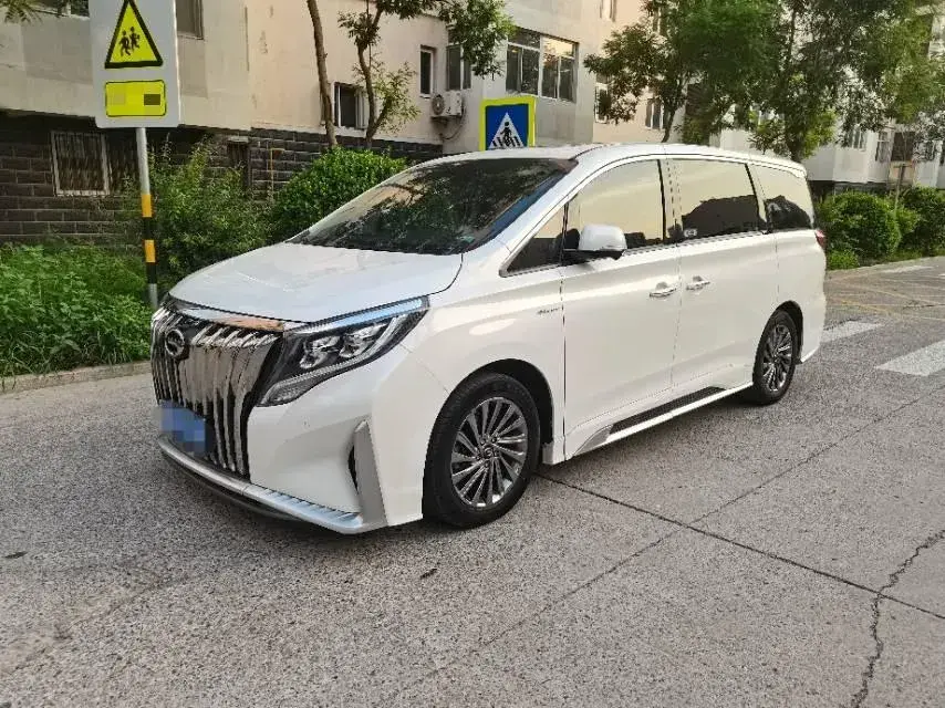 2021 GAC Trumpchi M8 2.0T 252HP L4 8AT