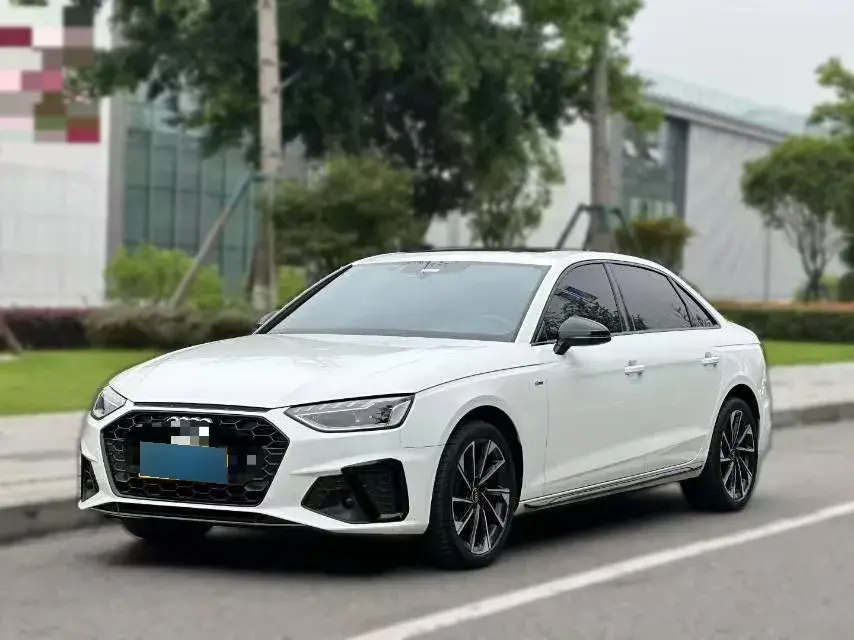 2023 Audi A4L 2.0T 190HP L4 7DCT