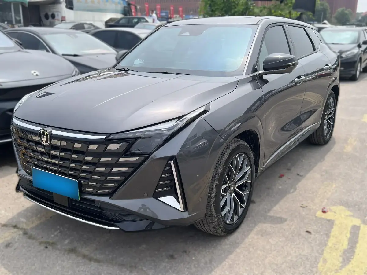 2024 ChangAn UNI-Z 1.5L 98HP L4 E-CVT PHEV 18.4KWH