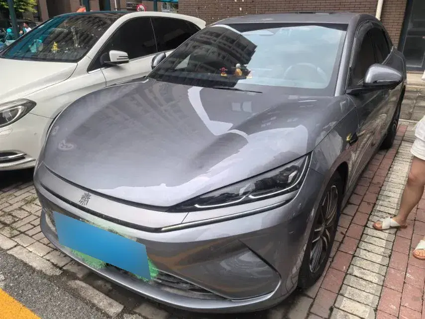 2025 BYD QinL BEV