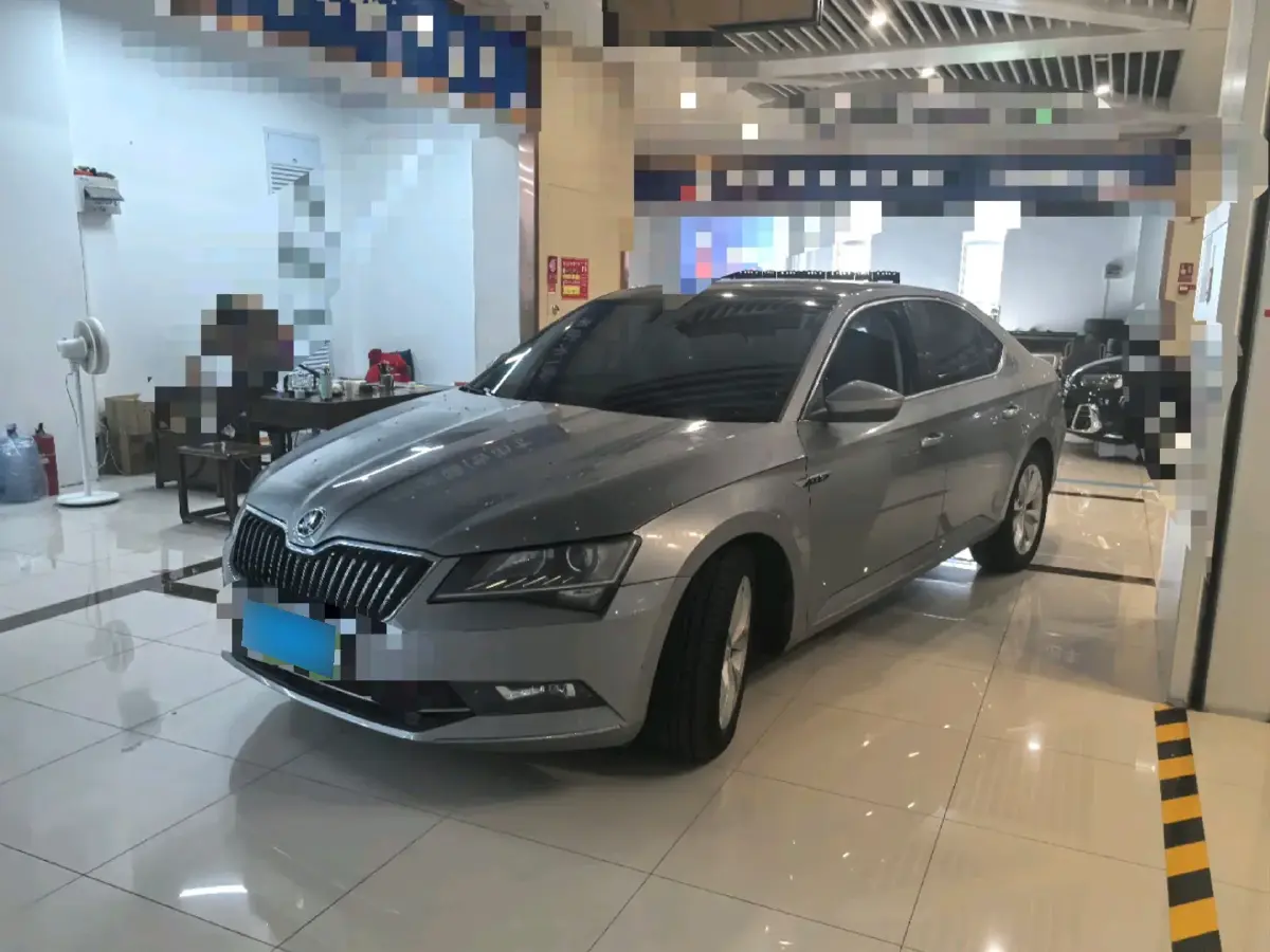 2018 Skoda Superb 1.8T 180HP L4 7DCT