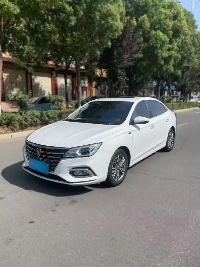 2019 Roewe i5 1.5L 120HP L4 CVT