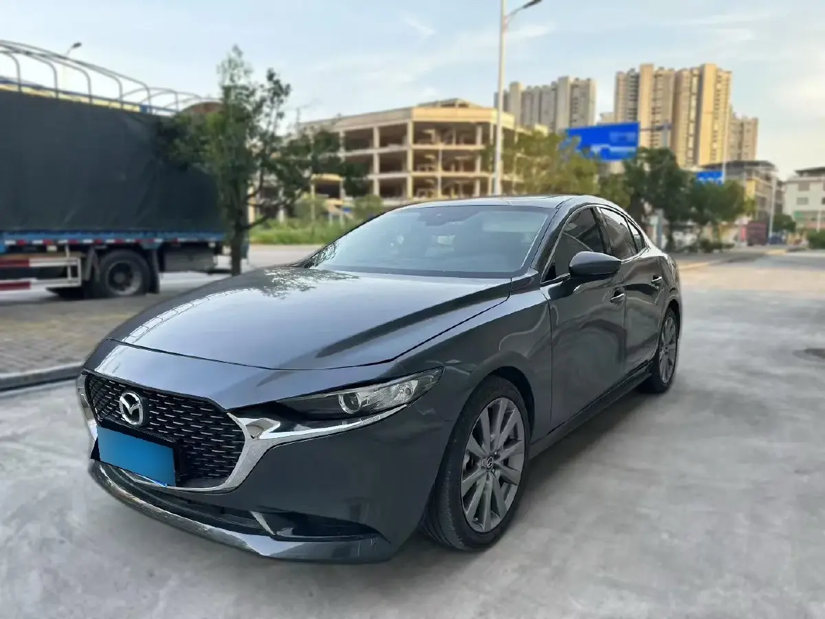 2020 Mazda 3 Axela 2.0L 158HP L4 6AT