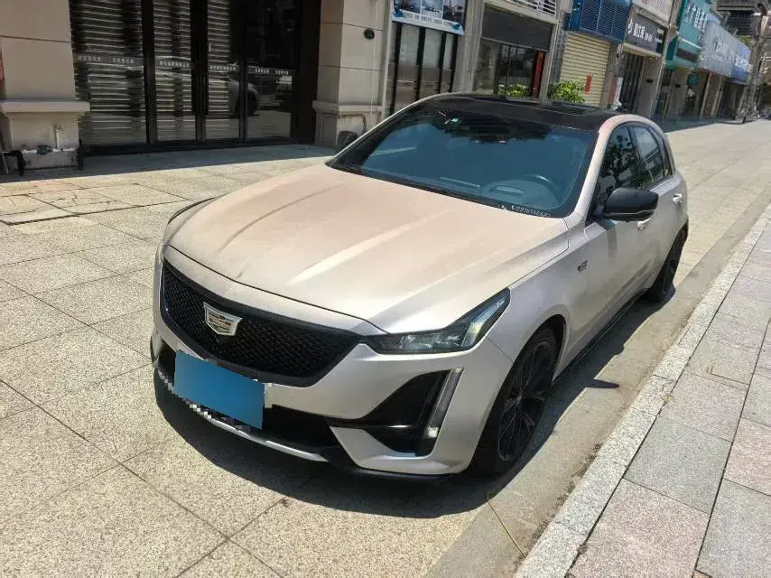 2020 Cadillac CT5 2.0T 241HP L4 10AT