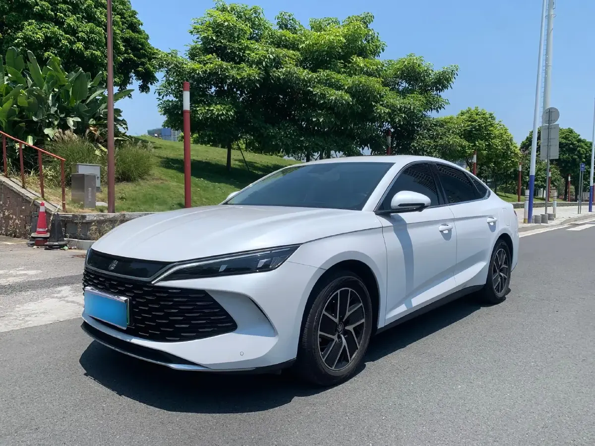 2024 BYD QinL 1.5L 101HP L4 E-CVT PHEV 15.87KWH