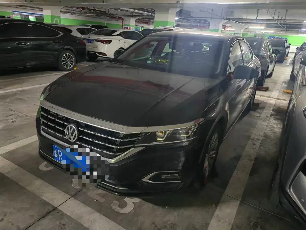 2019 Volkswagen Passat 2.0T 186HP L4 7DCT