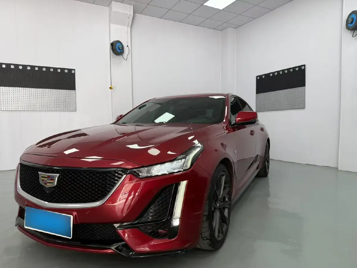 2020 Cadillac CT5 2.0T 241HP L4 10AT