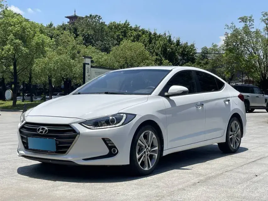 2016 Hyundai Elantra 1.6L 130HP L4 6AT