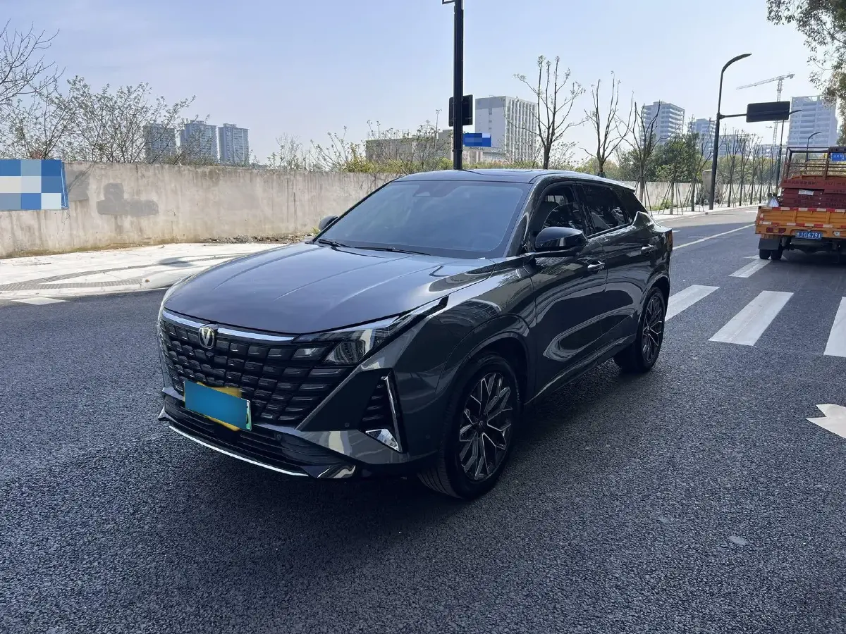 2024 ChangAn UNI-Z 1.5L 98HP L4 E-CVT PHEV 18.4KWH