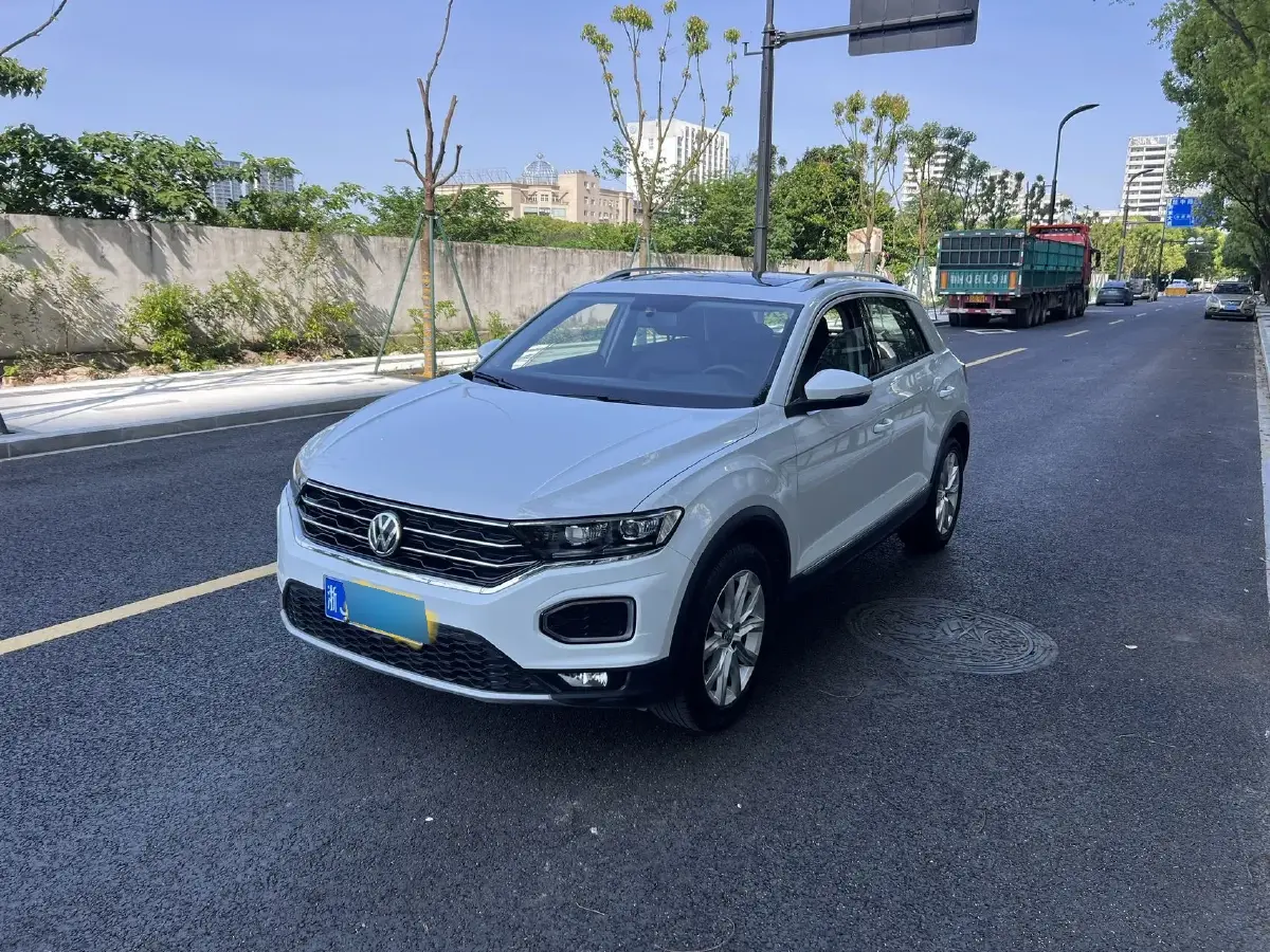 2019 Volkswagen T-Roc 1.4T 131HP L4 7DCT