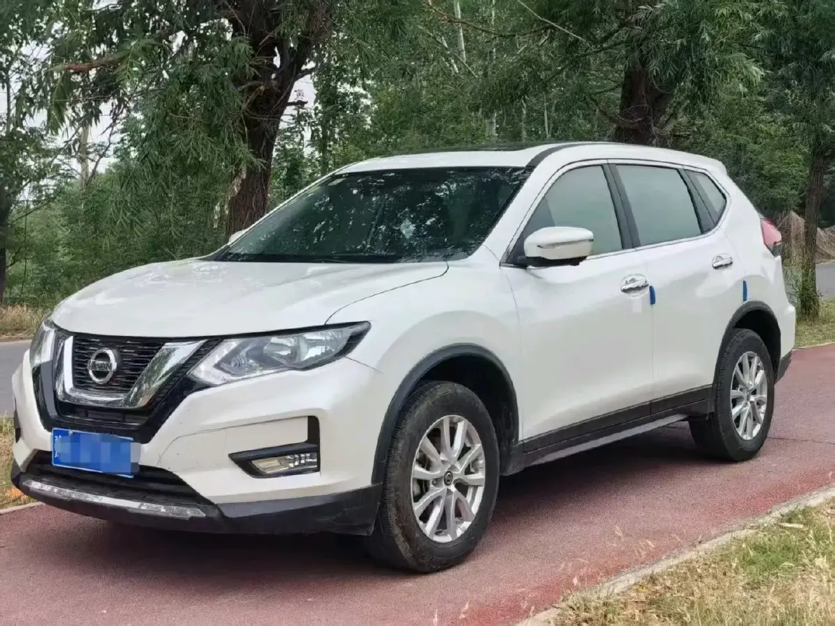 2021 Nissan X-Trail 2.0L 151HP L4 CVT