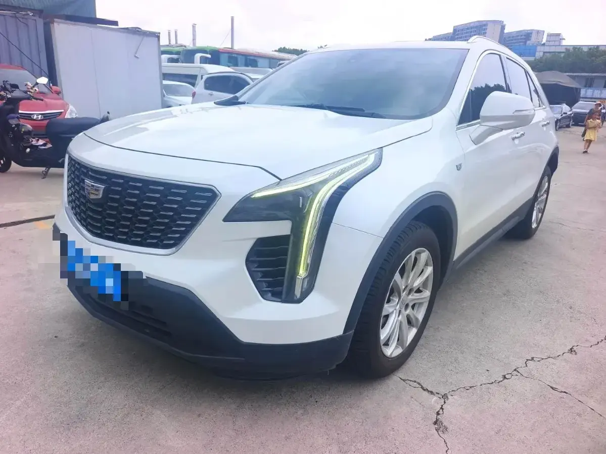 2020 Cadillac XT4 2.0T 241HP L4 9AT