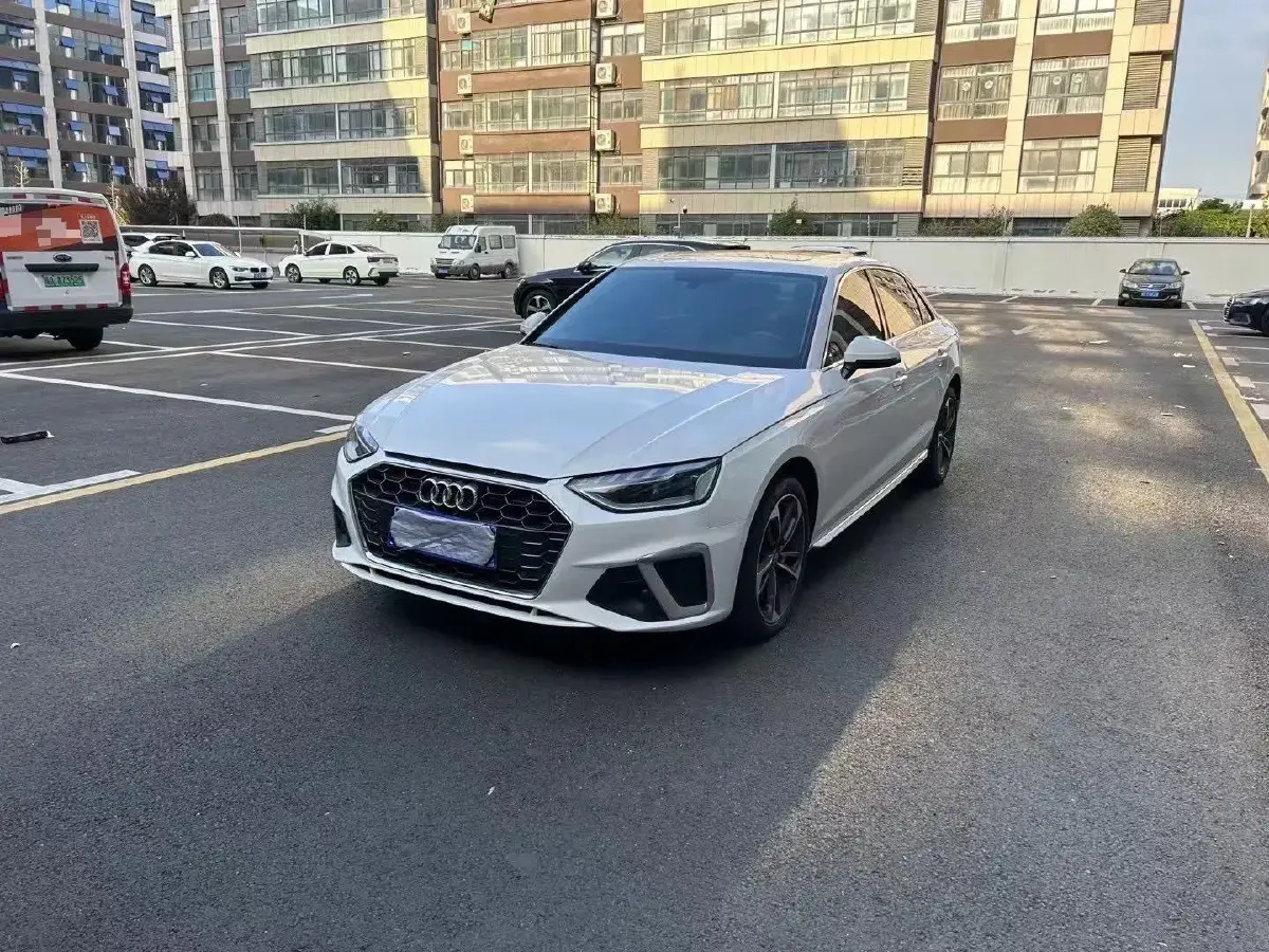 2020 Audi A4L 2.0T 190HP L4 7DCT