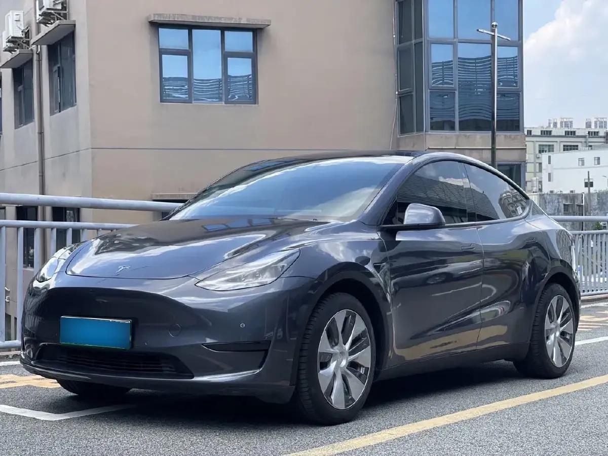 2022 Tesla Model Y BEV 60KWH