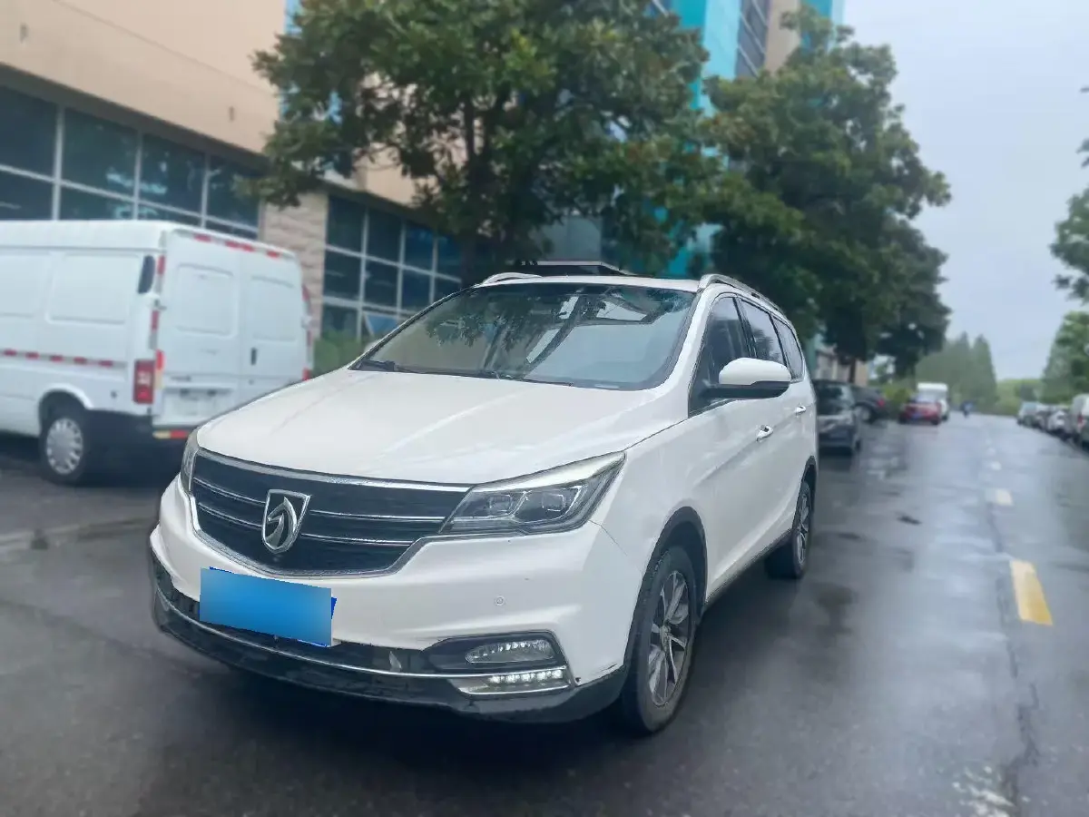 2017 BaoJun 730 1.5T 150HP L4 6DCT
