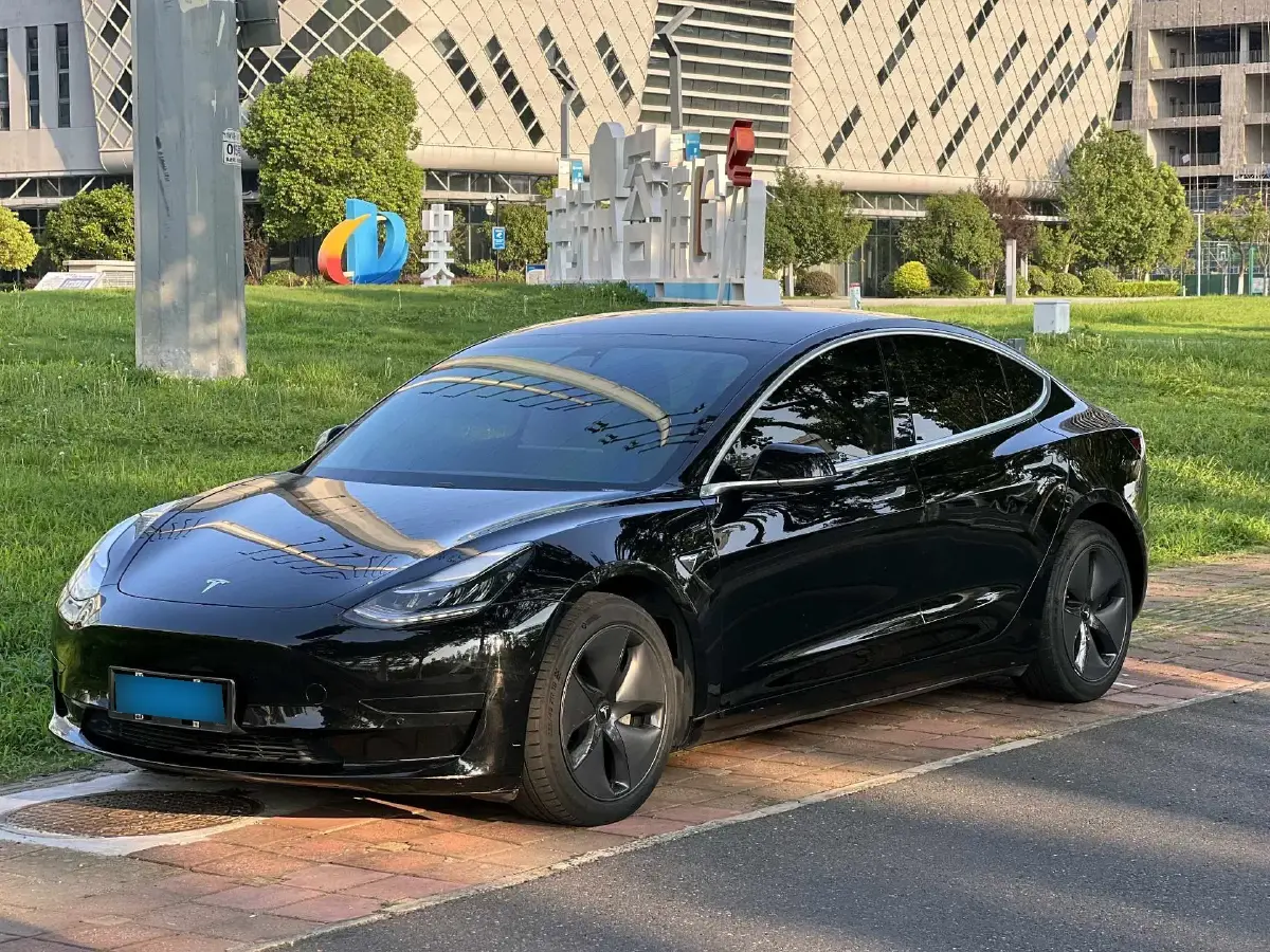 2020 Tesla Model 3 BEV 52KWH
