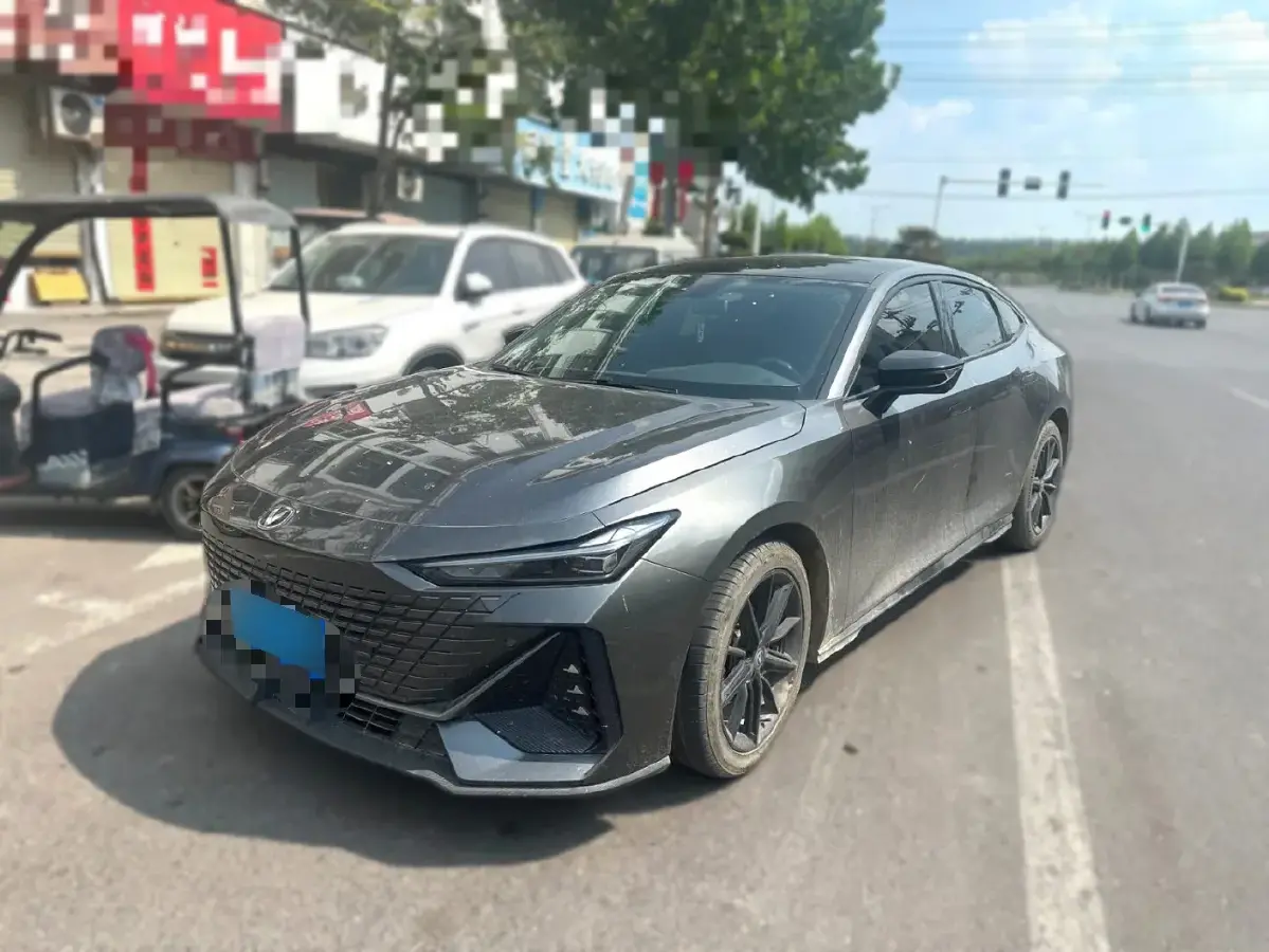 2022 ChangAn UNI-V 1.5T 188HP L4 7DCT