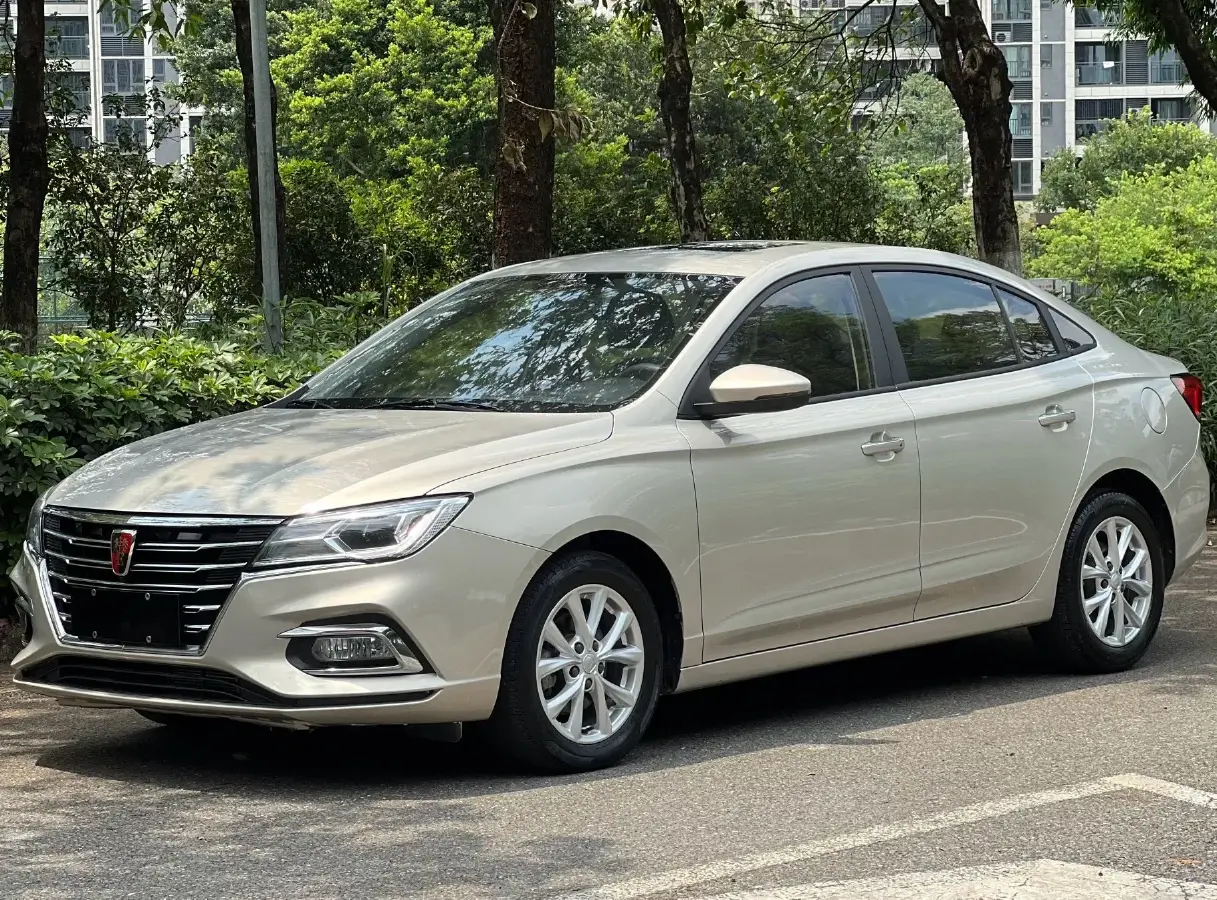 2019 Roewe i5 1.5L 120HP L4 CVT