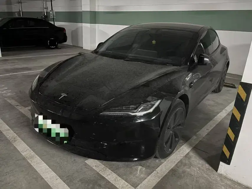 2023 Tesla Model 3 BEV 60KWH