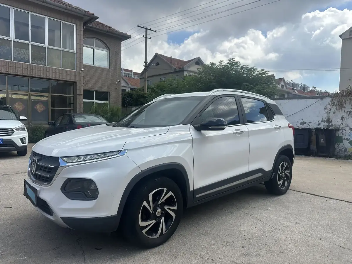 2017 BaoJun 510 1.5L 112HP L4 6MT