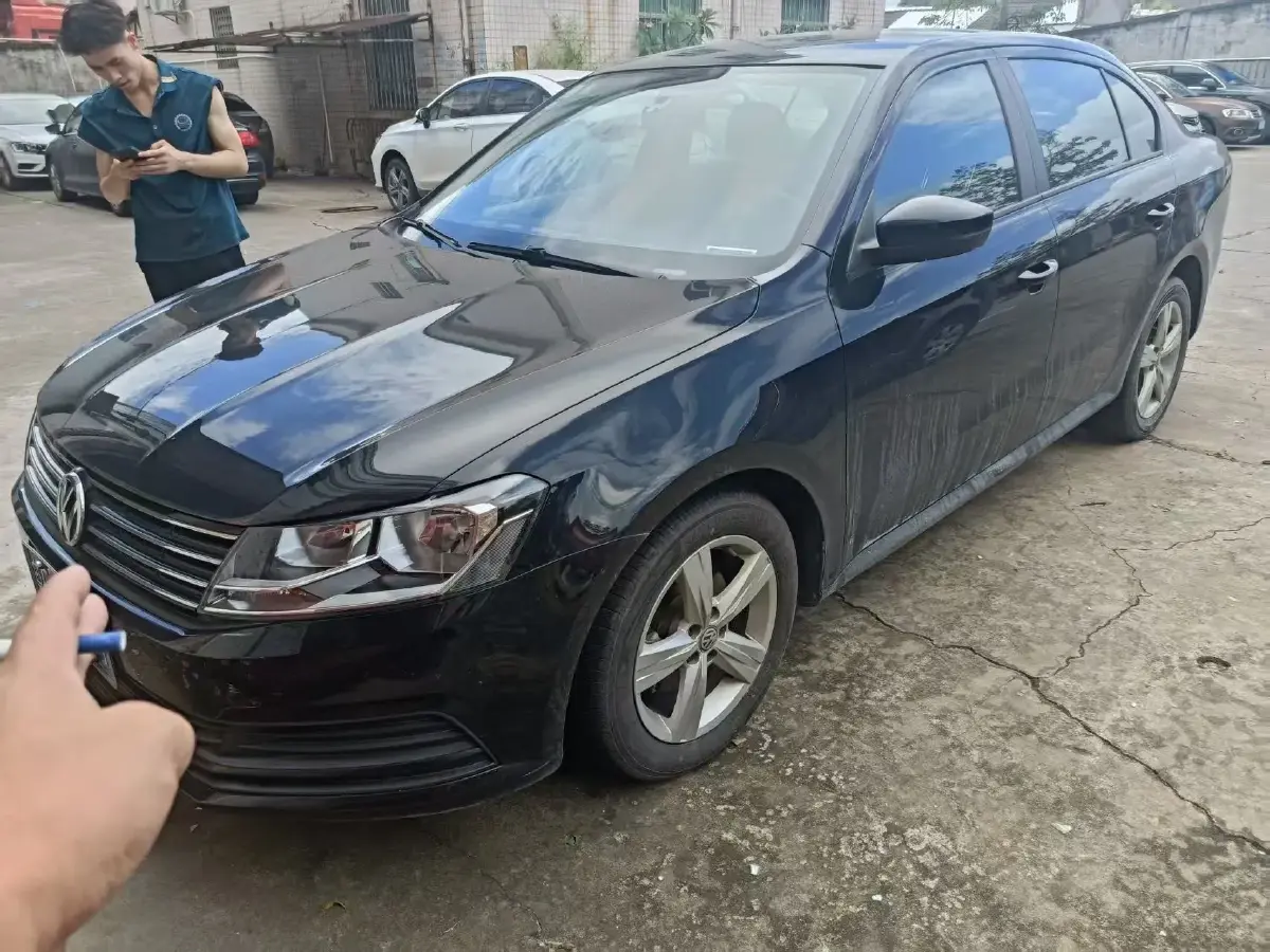 2017 Volkswagen Lavida 1.6L 110HP L4 6AT