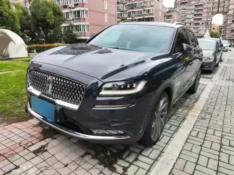 2021 Lincoln Nautilus 2.0T 245HP L4 8AT